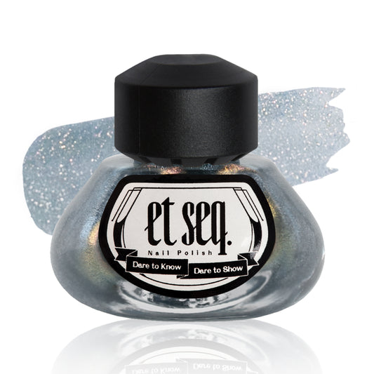 川上未映子「ヘヴン」【ネイルポリッシュ】